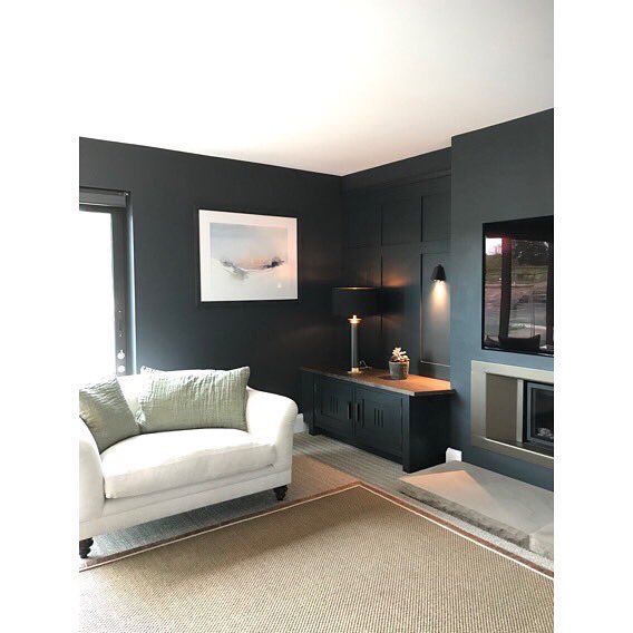 ✨AT THE RISE✨

Part of the Minimalist Landscape collection and the second piece to be acquired for that beautiful Blackout by <a href="/mylands_london/">Mylands</a> room as part of a new private collection in a stunning Cheshire residence.

#watercolour #landscape #minimalist #cheshire #painting