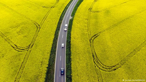 INGASIALL's tweet photo. Un oleoducto para aceite vegetal: Ucrania reorganiza su agricultura https://t.co/6hyqPkLhvU https://t.co/YfeBPPgCsV