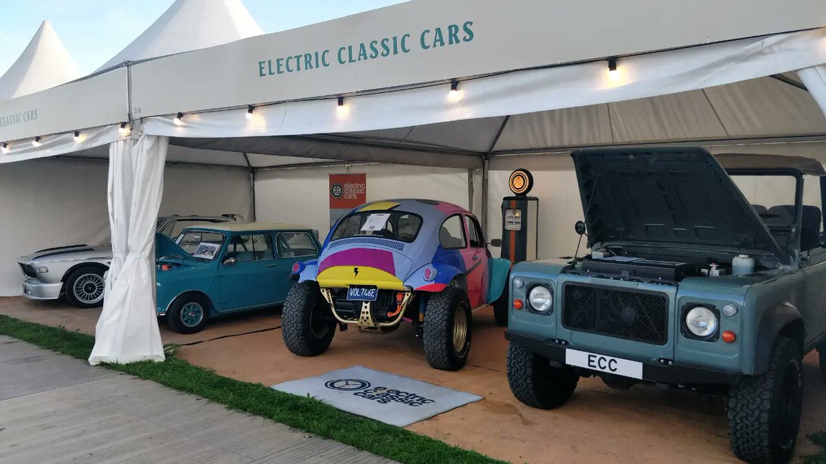 elecclassiccars's tweet image. Ready for a weekend of fun @goodwoodrevival If you want to see the cars up close we're at stand 356 in the 'Over the Road' area. 😎⚡👌#goodwoodrevival #electricmini #electriclandrover #electricbmwE9  #electricbeetle