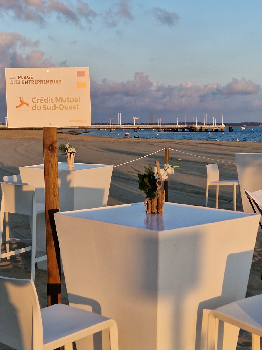 La plage aux Entrepreneurs #arcachon #palaisdescongres
<a href="/cmarkea/">Crédit Mutuel Arkéa</a> <a href="/CMSudOuest/">CMSudOuest</a> partenaire de cette 1ère édition 
Passez nous voir sur notre corner
<a href="/BUGSYDSK/">Fab.Descacq</a> <a href="/sophie_violleau/">Violleau Sophie ❤️💪</a> @A_Michaud_CMSO @JHuellou