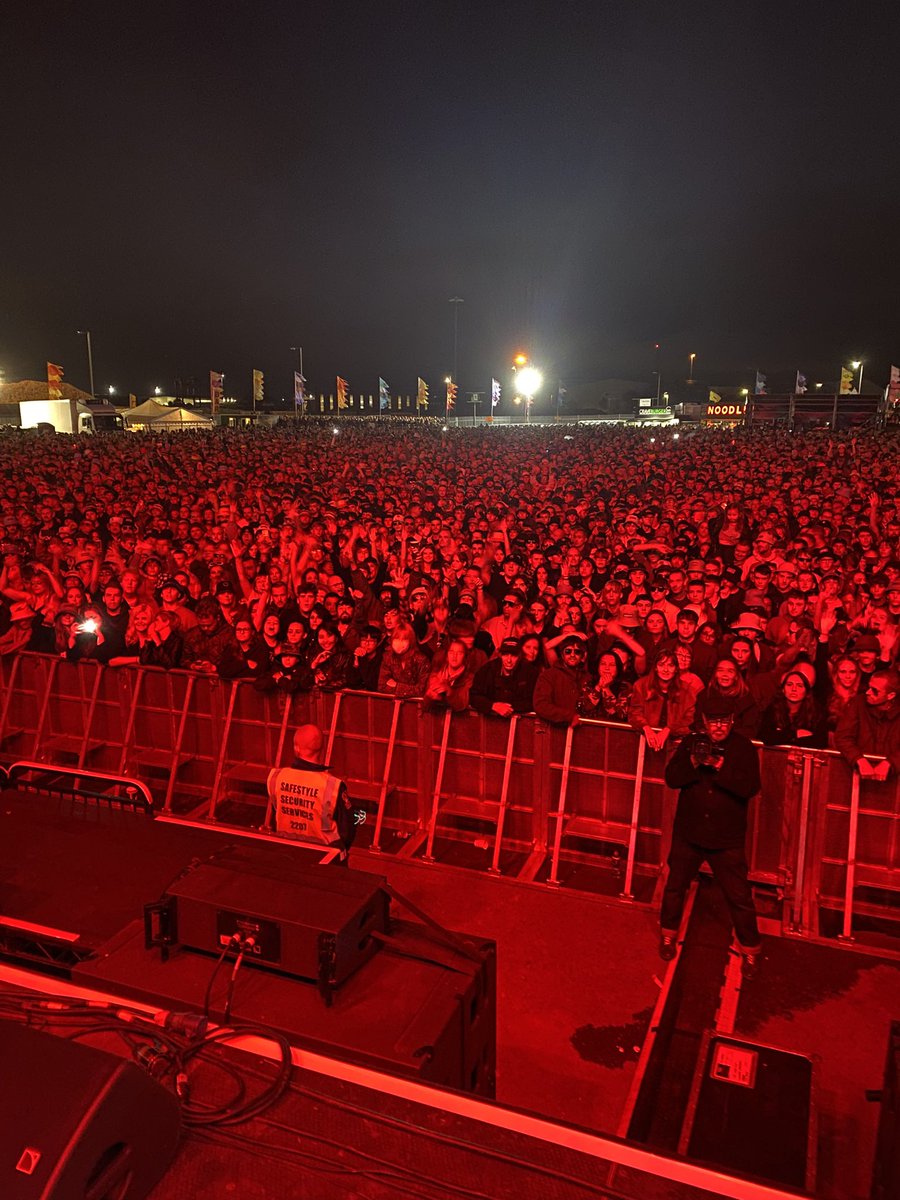 Tim Burgess tweet media