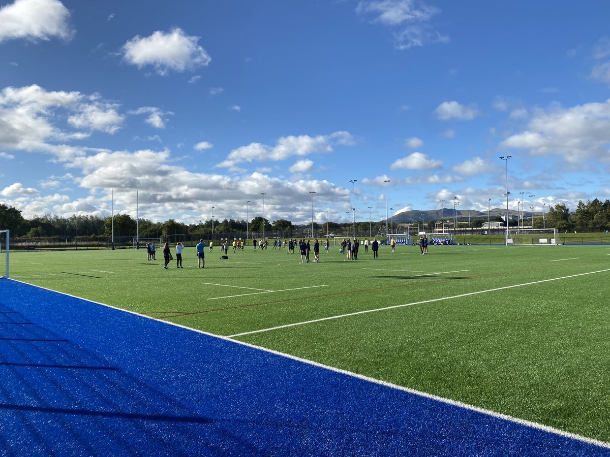 ColBrough's tweet photo. Final day of welcome week at @EdinburghUni for the 1st years on @UoE_PE @MorayHouse and an introduction to an important facility on our programme #Peffermill @PM_Pitches https://t.co/4qDzPr5WPV