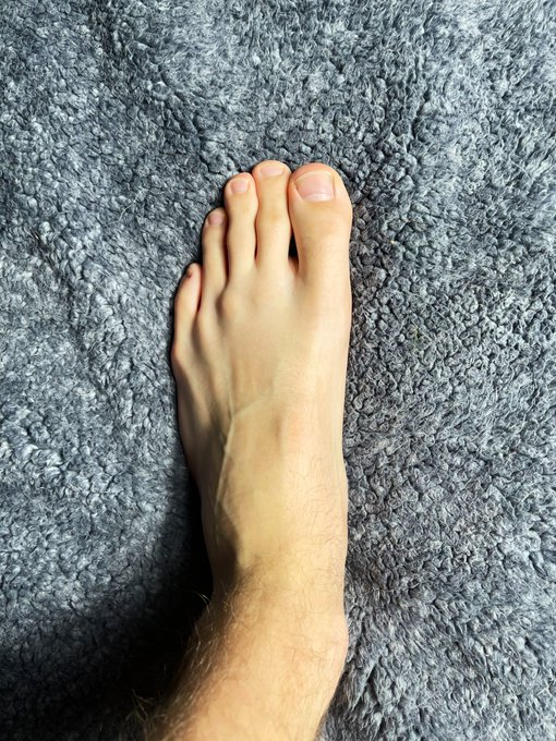 Feet fetish? Check my bio 😈👀 https://t.co/RpL2OumP56<a href="/tag/onlyfans"class="tags"><span>#onlyfans</span></a>