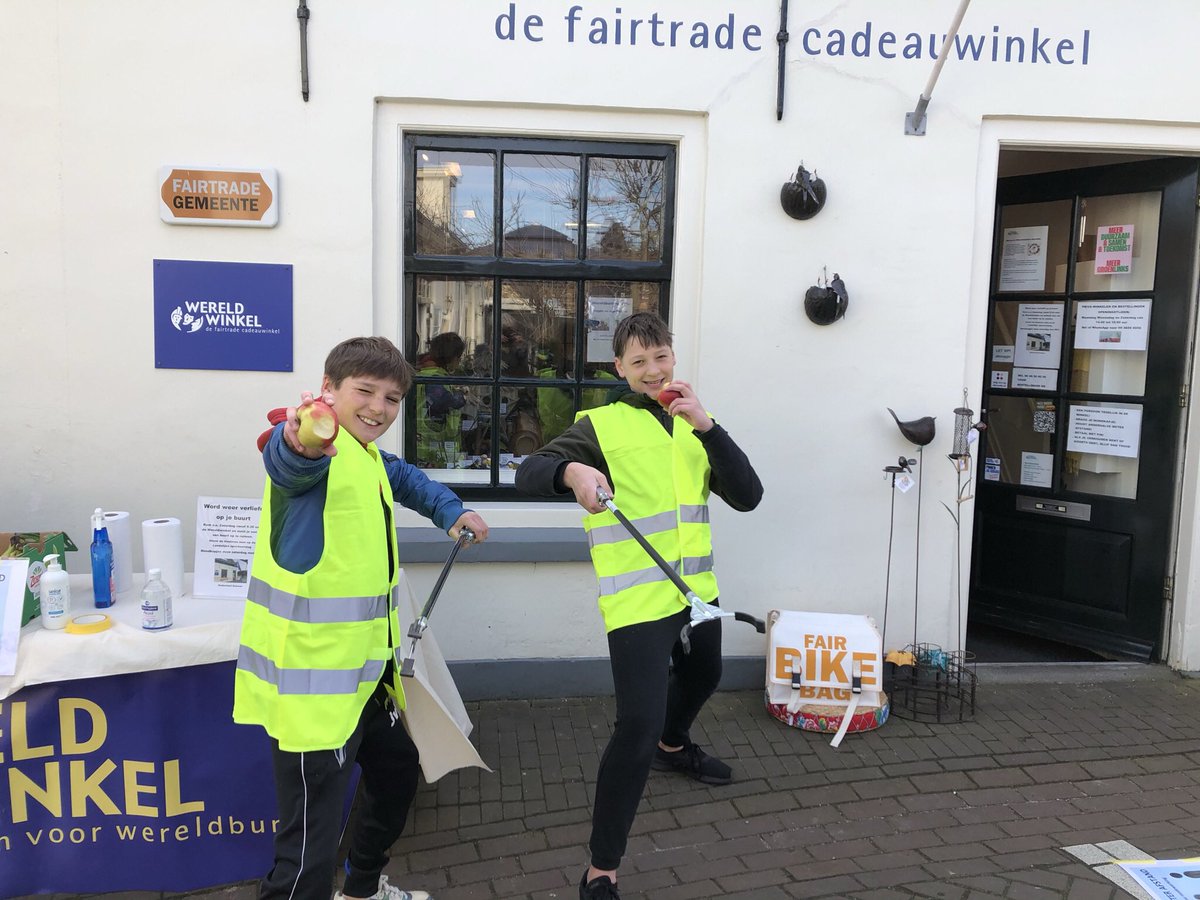 CorryZijl's tweet photo. Kom zaterdag met de kinderen naar de wereldwinkel. Het is nl. World Cleanup Day. Je kunt  opruimspullen lenen tussen 10.00 en 12.00 en in jou eigen of een andere buurt opruimen. https://t.co/NYoH6ZqJka