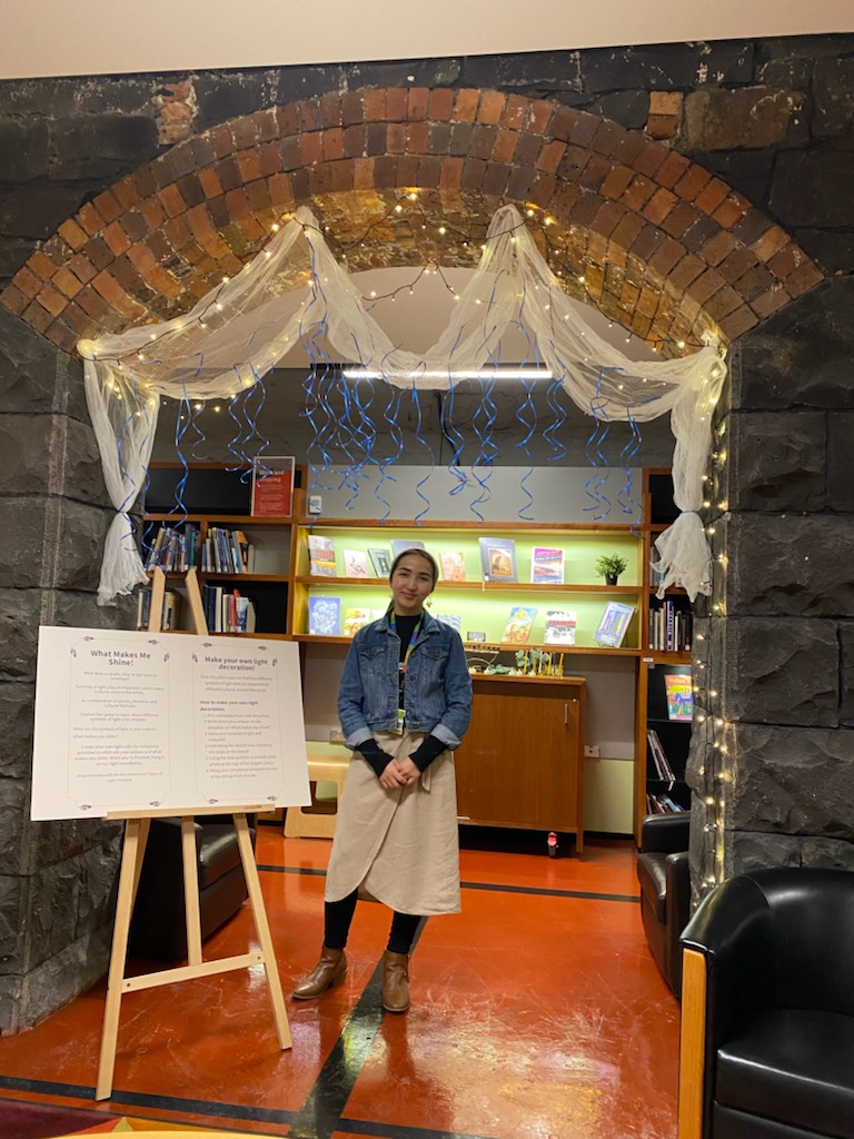 Happy holidays to all our teachers! <a href="/immigration_mv/">Immigration Museum</a> is getting ready to welcome families for a fun drop-activity activity celebrating the many festivals of light 🌟🕯️ museumsvictoria.com.au/immigrationmus…