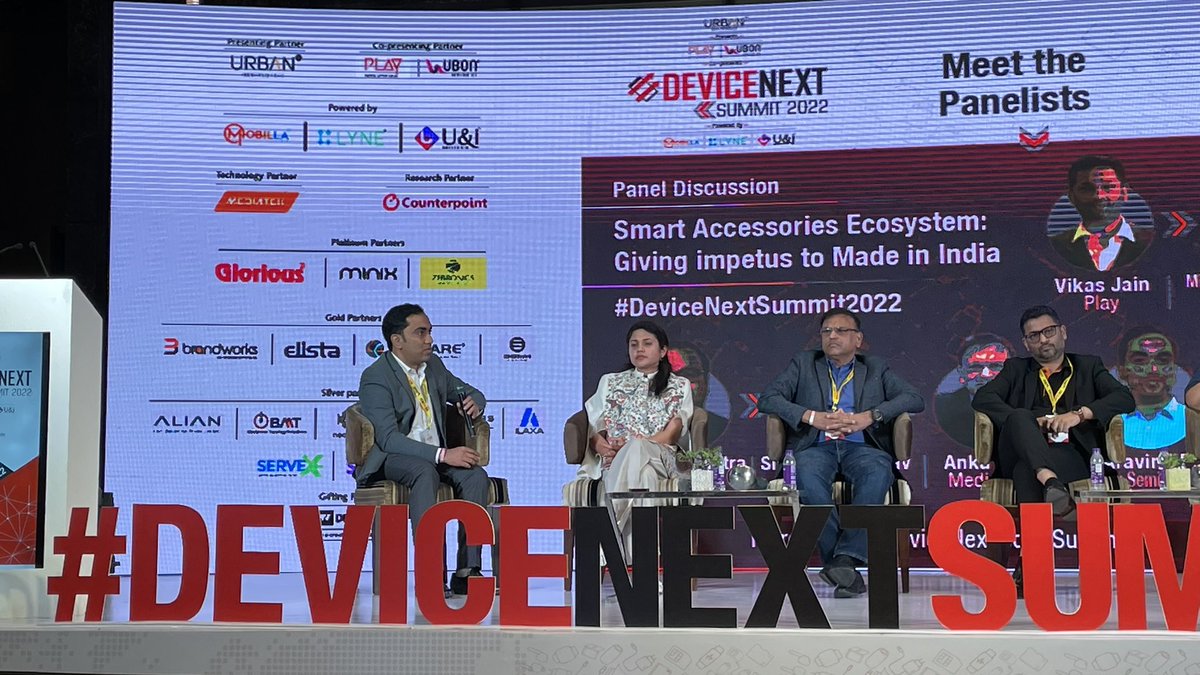 GadgetFreak4U's tweet photo. Arvind P from Realtek on Make in India, Design in India and how it is helping Indian brands with local design and manufacturing. #DeviceNextSummit2022 https://t.co/j8g8smPyfk