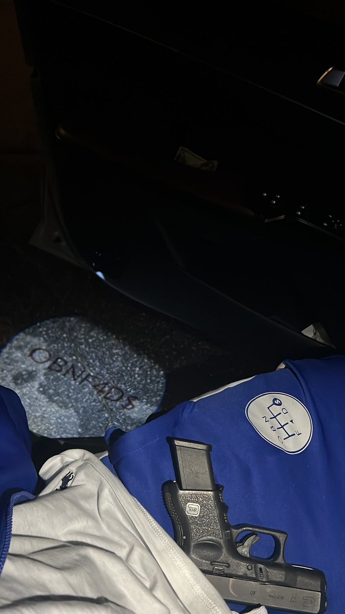 1partmentbaby's tweet photo. #OBNF4DS #Nawf #unsignedartist #photographer #Atlanta #webeindacity #AndBity #AndDo #PML Only boss niggas Fit 4 Da Streets https://t.co/ZH5T3mWrWR