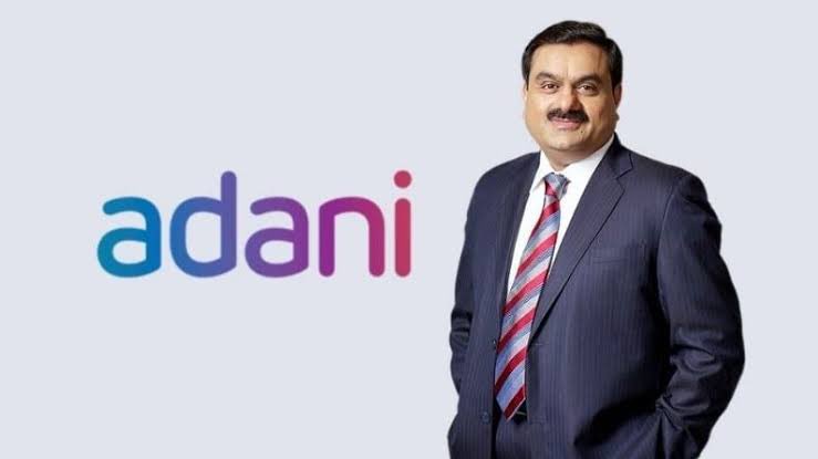 KayakulleRahul's tweet photo. Billionaire tycoon Gautam Adani has now become the world's second richest man, replacing Bernard Arnault by a whisker on the Forbes list. #adani #AdaniGroup 
#Forbes #Adani #ADANIENT #adaniports https://t.co/zNgQE8sRsL