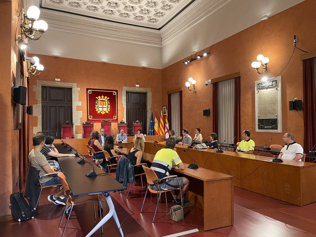 ajmanresa tweet picture