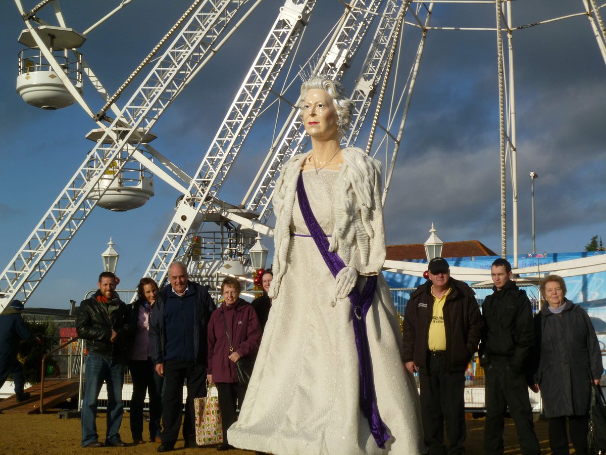 Scwirrel's tweet image. Chester always paid special tribute to Our Queen - none more-so than when we lined up 20 of Her Majesty to celebrate 50 years back in 2012.
