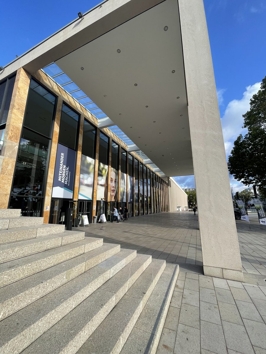 Auf zum Tag 2 auf dem #Zukunftsfestival der R+V Versicherung <a href="/ruv_news/">R+V News</a> Und auf weitere gute Ideen, wie die Welt ein Stück besser machen kann! Ich freu mich drauf!