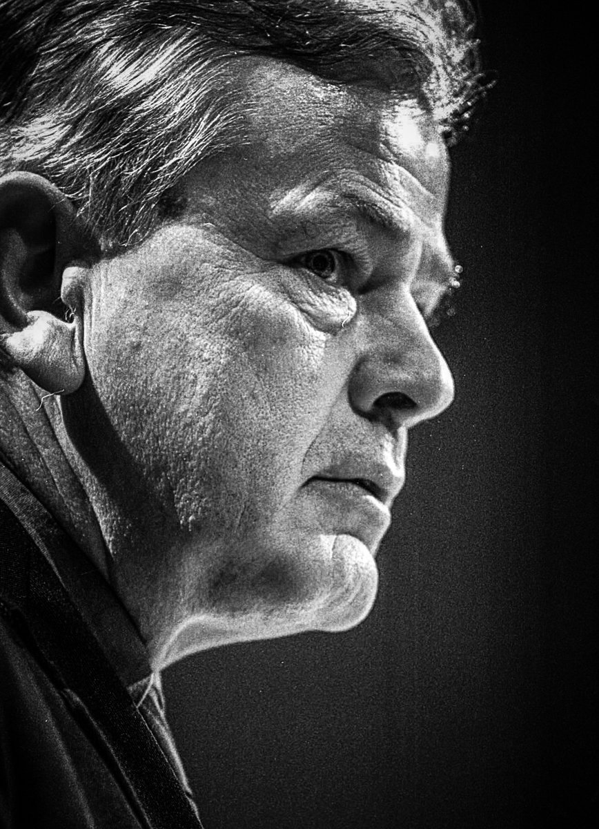 🕊️ Remembering and honoring you on this day, one year after this world lost a great teacher and a huge basketball personality. 

🙏🏾Rest In Peace Professor. We will never forget you.

#OlympiacosBC #DusanIvkovic