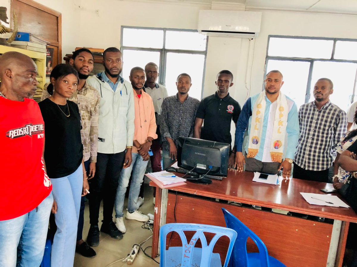 GPKL_ongd's tweet photo. Séance de travail du Comité organisationnel chargé de préparer la réception dans les prochains jours de l'Initiateur de la #GPKL, Honorable Me @kazadi_peter, à notre siège social.
Pour tout contact : +243823876118
#GPKL_RDC #GPKL_ASBL #GPKL_ONG https://t.co/PKE5NiG887