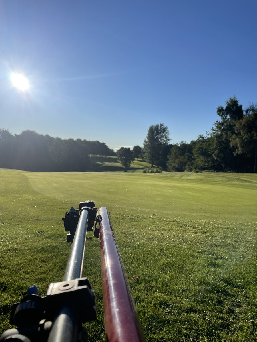 HindleyHGC's tweet image. Doesn’t get much better than this! Compost re-brew going out after a cut, usual Friday happenings taking place #composttea #biology #golf #autumnvibes