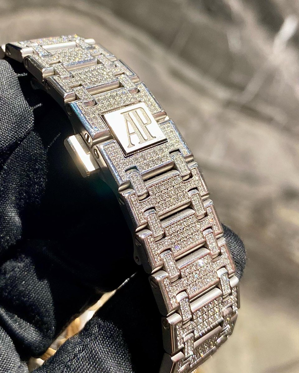 _Glint_'s tweet photo. AUDEMARS PIGUET
ロイヤルオーク ジャンボ エクストラシン
Ref.15202BC.ZZ.1241BC.01
ブティック限定フルダイヤモンドモデル💎
が入荷いたしました💁🏻♂️
#15202BCZZ1241BC01
#15202BC
#オーデマピゲ
#ロイヤルオークジャンボ
#エクストラシン
#時計
#AUDEMARSPIGUET
#ROYALOAKJUMBO
#EXTRATHIN
#GLINT https://t.co/PlB3VmRx96