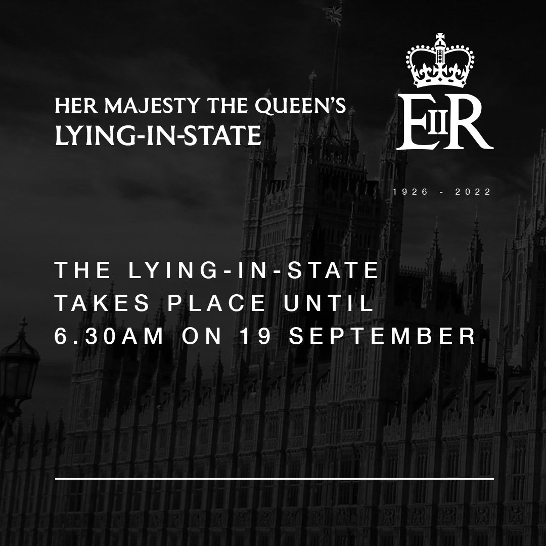 DCMS's tweet photo. HER MAJESTY THE QUEEN'S LYING-IN-STATE UPDATE, 8:30AM, 16 Sept

The queue is in Southwark Park

If the park reaches capacity, entry to the queue will be paused

If you have not yet set off to join, please consider waiting until numbers have reduced https://t.co/v0NO6s0jji