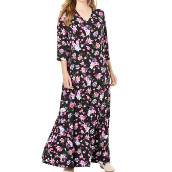 seretailexpo's tweet photo. So good I had to share! Check out all the items I'm loving on @Poshmarkapp from @_Crypto_HODLER_ @NuancedLiving #poshmark #fashion #style #shopmycloset #womanwithin #nike #anthropologie: https://t.co/R0RJh6Bd1K https://t.co/mVbpQohToC