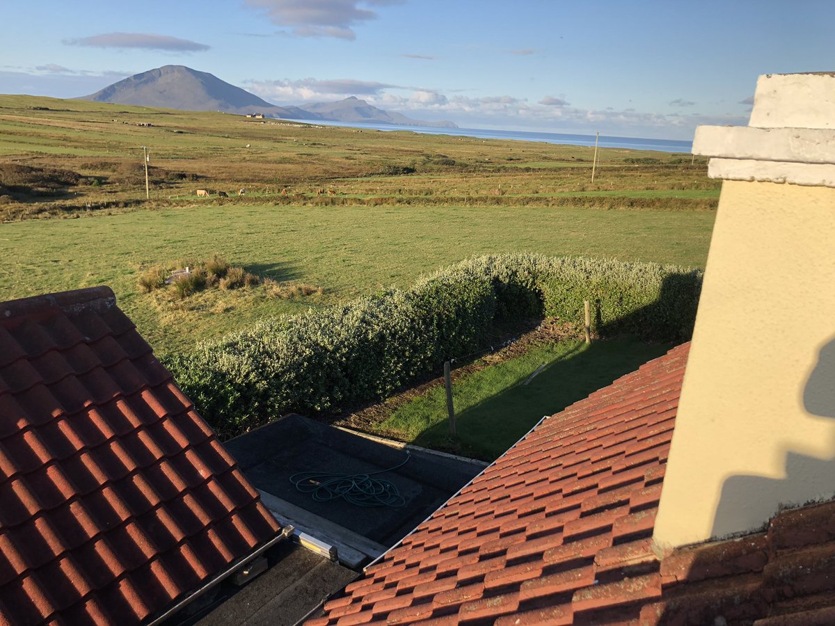 PMcIBuildServ's tweet image. Early morning #buildingsurvey - cant fault the view! #FridayFeeling #wildatlanticway #HouseHunters #rural