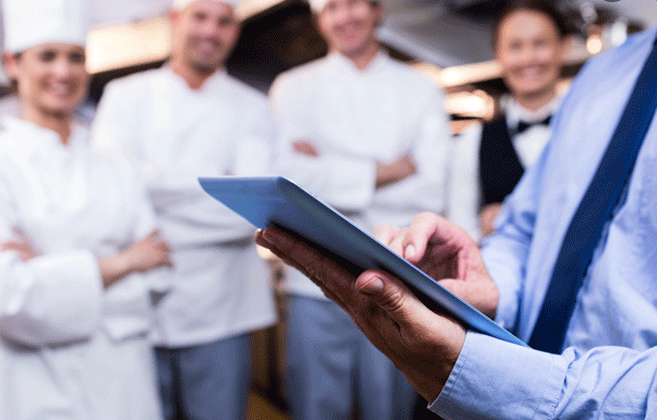 We_Madrid_'s tweet photo. #Formación #Empleo
@CamaradeMadrid ofrece un completo programa de formación especializada en #hostelería 🧑‍🏫
👉Gestión de empresas, #coctelería, #mixología y #barmaster... 

➡️https://t.co/mUPVhqO6A5 https://t.co/4qCYsLhlYS