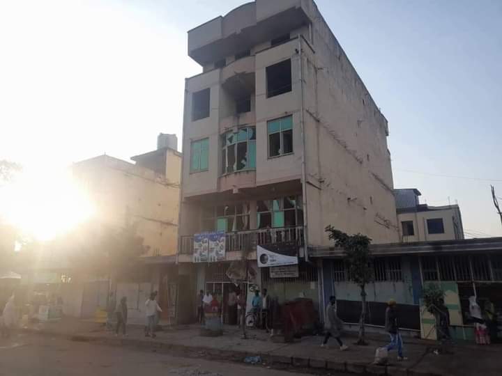 AsfehaAsgele's tweet photo. Breaking : after daily #routine drone strikes in mekelle city ,today also #carriedout in shire city #targeting civilians and #infrastructures.
atleast how the int'l communities r not condmn victim of #civilians ? Too #aback !.
#TigrayIsUnderAttack
@SecBlinken @antonioguterres https://t.co/zYWysMbE69