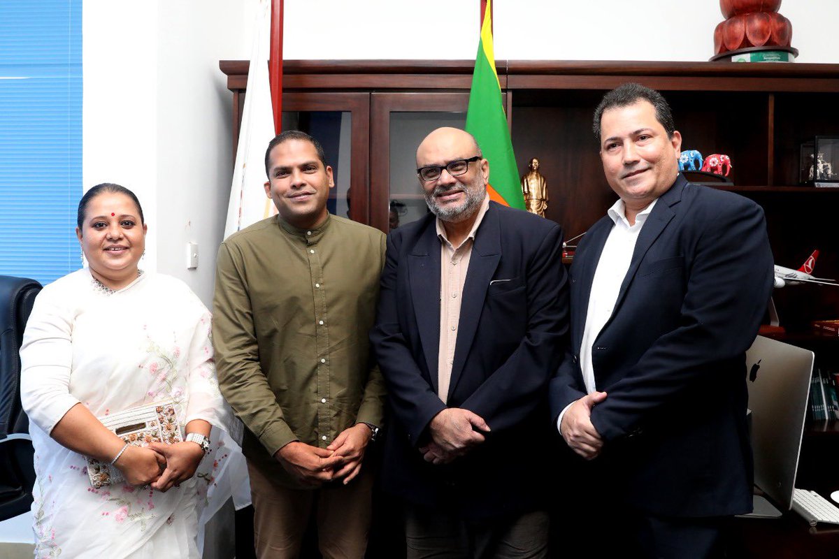 fernandoharin's tweet photo. Had a successful meeting with the Chairman of @Theclarkshotels Mr. Anoop Kumar. His hotel chain has over 100 hotels across the world and we discussed about hotel projects in SL and to promote tourism in SL through his network. https://t.co/aU0U9e0sWp