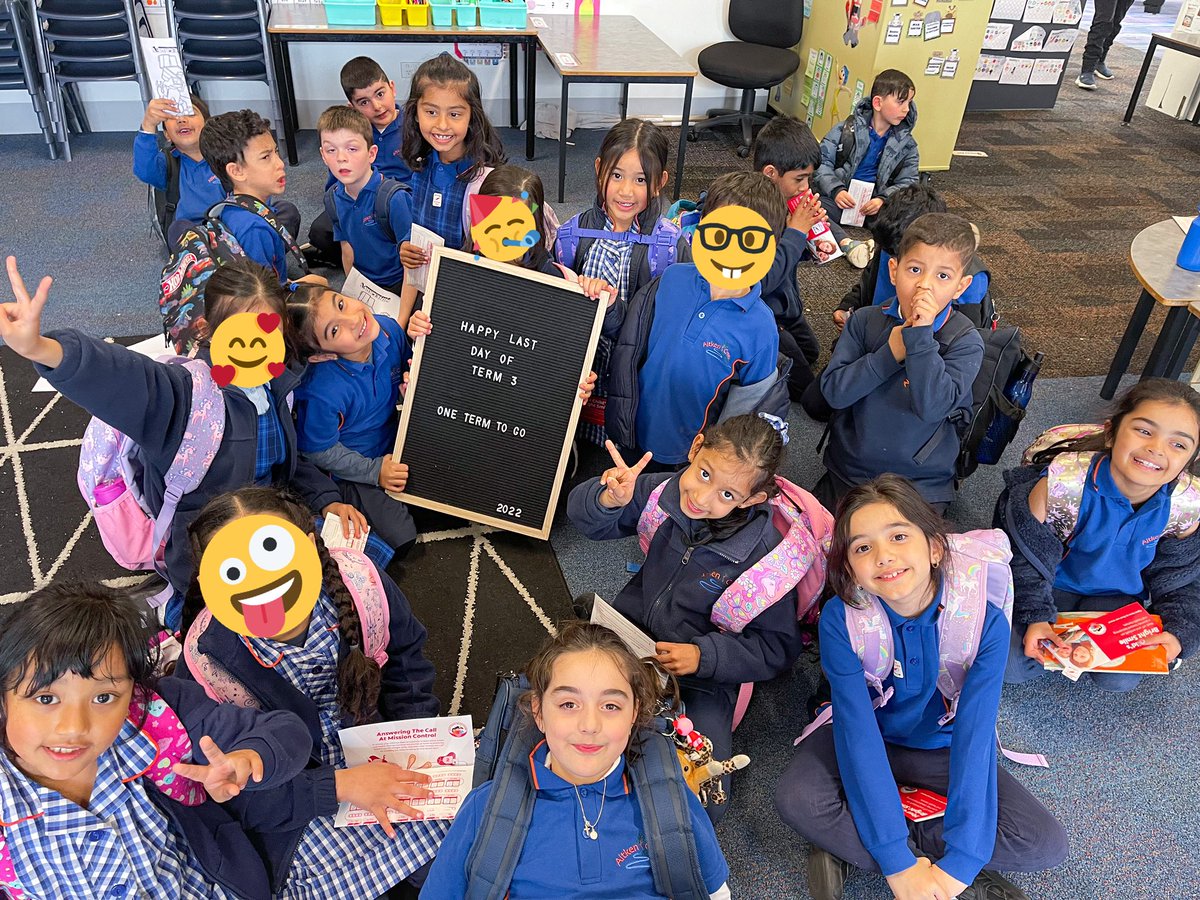 Miss_RBarron's tweet photo. Term 3 done and dusted! 🥳 
Have a well deserved fun and safe school break everyone! 💙 https://t.co/wSP9cL3G7e