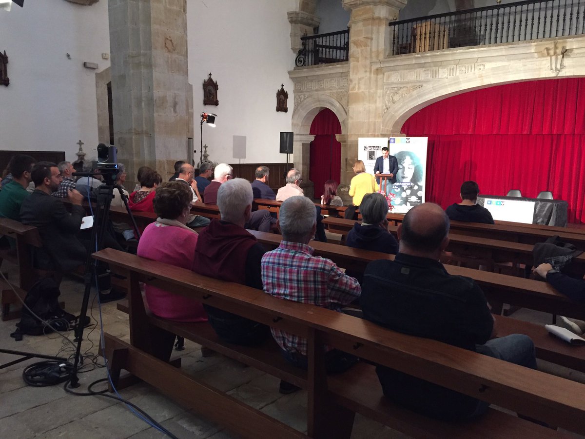 MendialdeaRadio's tweet photo. #ZerainLab-ek sustatzen duen ‘Herri txikiak aurrera begira: Belaunaldien arteko harremana eta memoriaren transmisioa landa eremuan’ jardunaldian, Mendialdea Radio eta @RuralRefounding-en eredua aurkezteko gonbidapenarekin.
👉https://t.co/tAiQmiiqZE https://t.co/yNqnTwl9dU