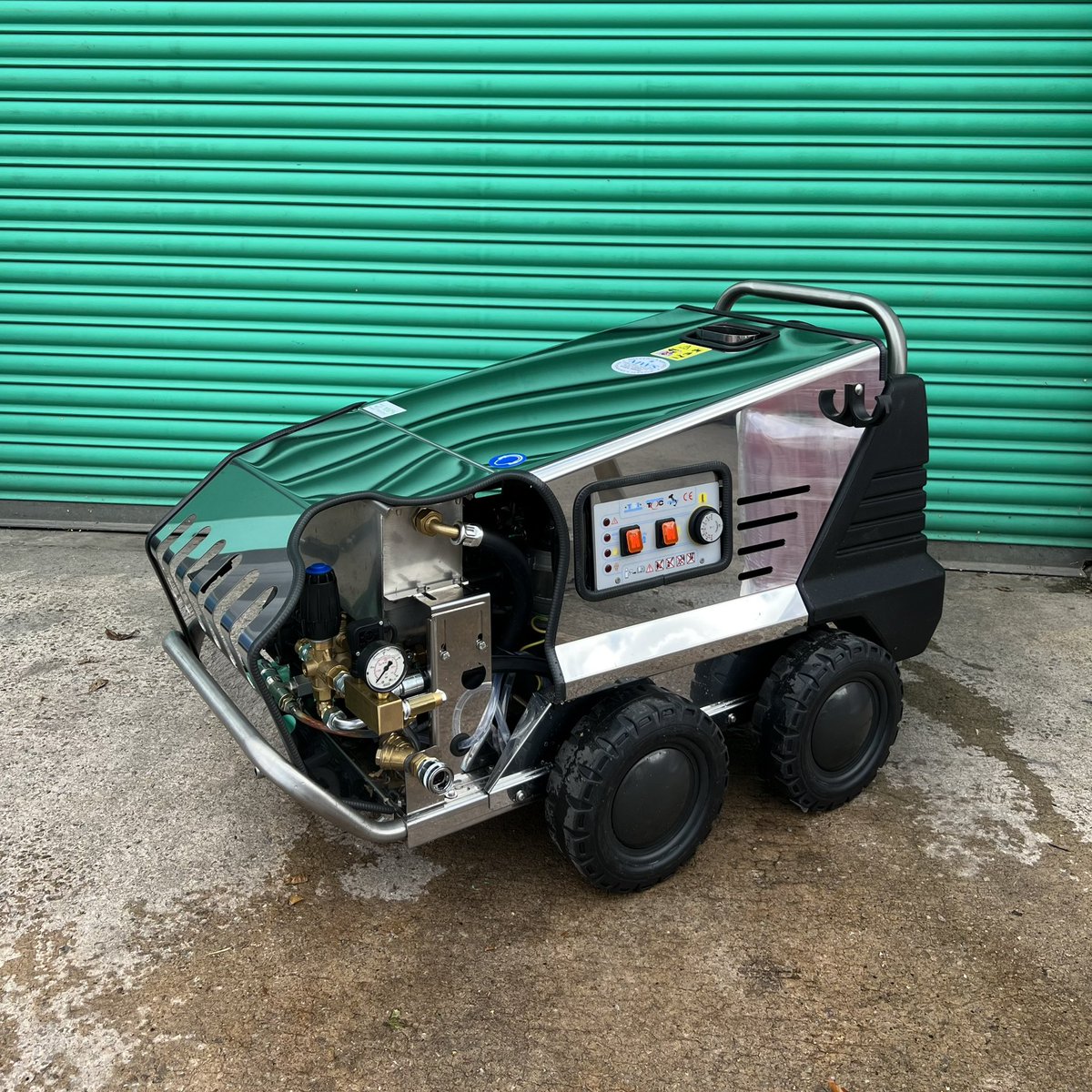 MWSRuthin's tweet photo. 🔥 Edge Hynox 100 🔥
 
- Stanless steel body/cover 
- 24ltr Fuel Tank 
- 100bar(1500psi) / 12lpm
- High Pressure Detergent
- Single Phase 

Call for more info and prices - 01824 705055 https://t.co/n6mjCyPiiN