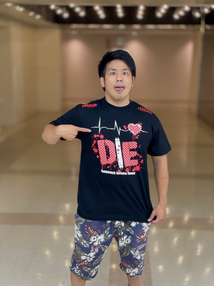 DEPORTES_SHOP's tweet photo. 【#CORZON】D.I.E(Deathmatch Inovetve Element)とCORAZONのコラボTシャツが先行発売中。　
「D.I.E ×CORZONコラボTシャツ」D.I.Eのロゴと心電図がマッチしてますね。CAFE DE CUERVOSのロゴも入ってます。サイズは、M～XXLまで。4,000円(税込）#デポルテス #haveanicedie #佐久田俊行 https://t.co/5O07b7i12F