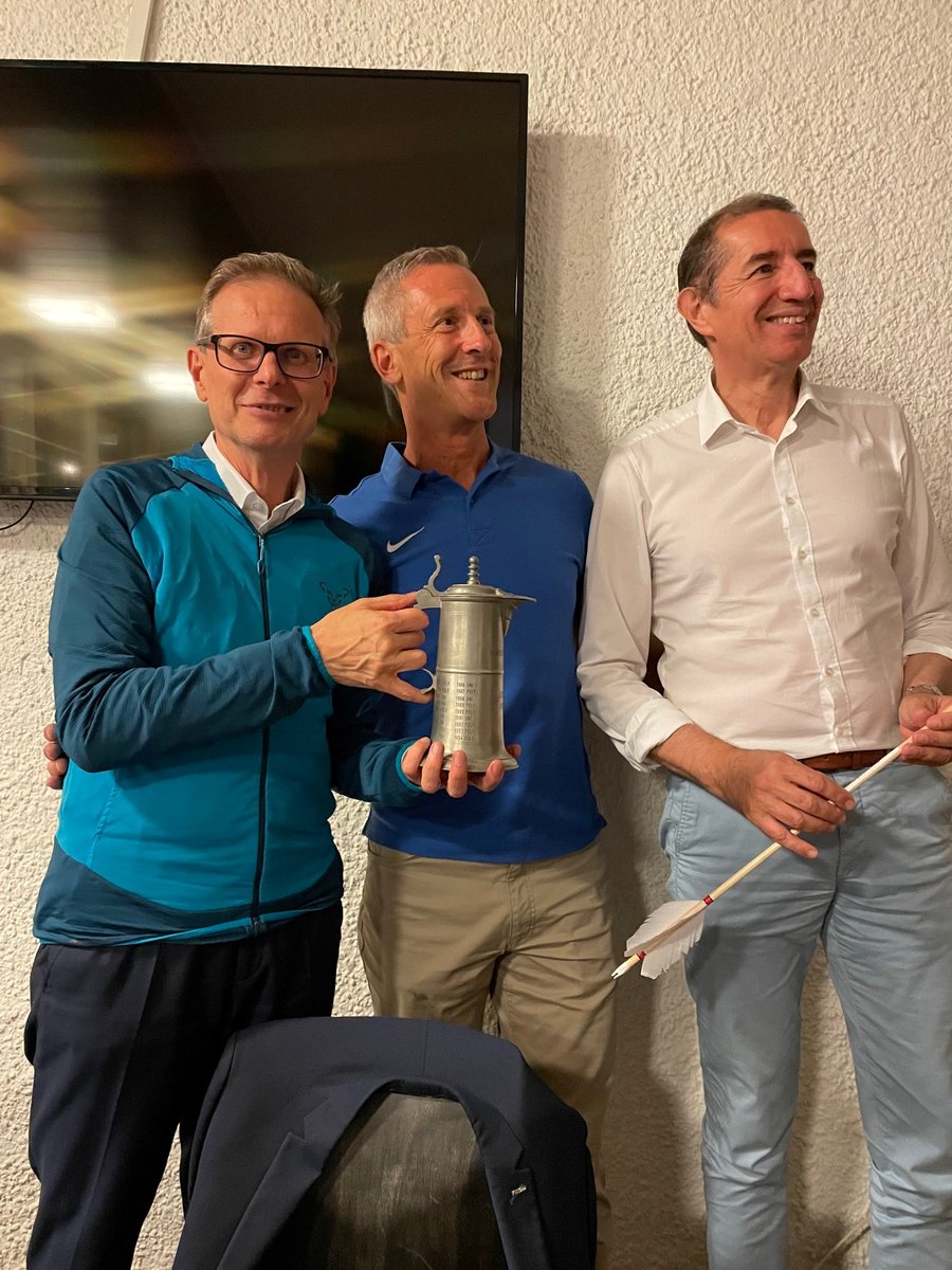 Günther Dissertori (@g_dissertori) on Twitter photo BREAKING: Doppelsieg für die <a href="/ETH/">ETH Zürich</a> im #ASVZ Rektorenschiessen!
<a href="/PaoloErmanni/">Paolo Ermanni</a> hat die beste Einzelwertung erzielt. 💪🥇
Und für den Teamsieg durften wir den Zinkbecher wieder mitnehmen.
Nächstes Derby mit der <a href="/UZH_ch/">Universität Zürich</a> ist das Uni-Poly am 5. November. 🚣
asvz.ch/event/621-uni-… BREAKING: Doppelsieg für die <a href="/ETH/">ETH Zürich</a> im #ASVZ Rektorenschiessen!
<a href="/PaoloErmanni/">Paolo Ermanni</a> hat die beste Einzelwertung erzielt. 💪🥇
Und für den Teamsieg durften wir den Zinkbecher wieder mitnehmen.
Nächstes Derby mit der <a href="/UZH_ch/">Universität Zürich</a> ist das Uni-Poly am 5. November. 🚣
asvz.ch/event/621-uni-…