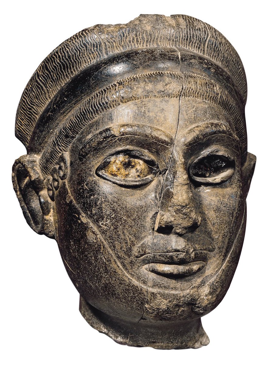 AliciaMimundo's tweet photo. Código de Hammurabi.
1. Aunque a este rey se le recuerda, sobre todo,  por el código legal que lleva su nombre, Hammurabi, rey de Babilonia, fue un estratega excepcional, que construyó uno de los mayores imperios del Próximo Oriente.
El Código datado hacia el año 1692 a.C. es ⤵️ https://t.co/jlKiJ8c9O1