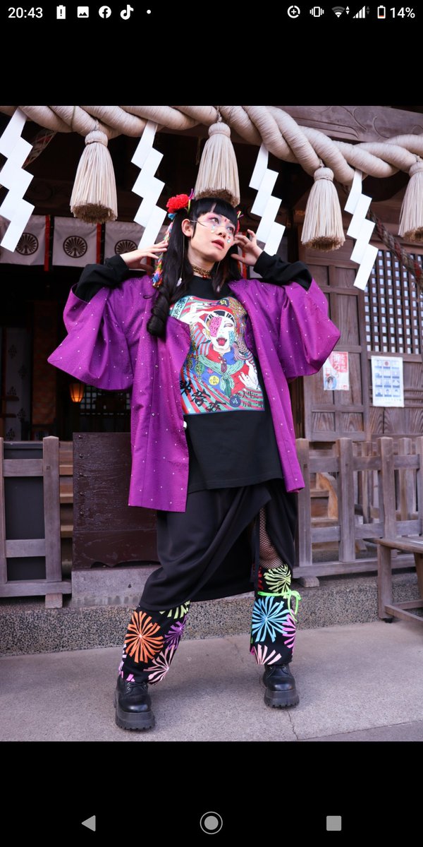 katte_ni_kikaku's tweet photo. 明日の【CVC MARKET】出店は長時間なので、入間の乱で出す商品を作ってようかな!!
入間の乱では「兼村」ではなく「cuore chiaro」での出展なので、いつもより洋風強めっすー!!(写真3,4枚目)
(°∀°)んはー!!!
#所沢
#イラスト
#絵
#irust https://t.co/HPGr30Joek
