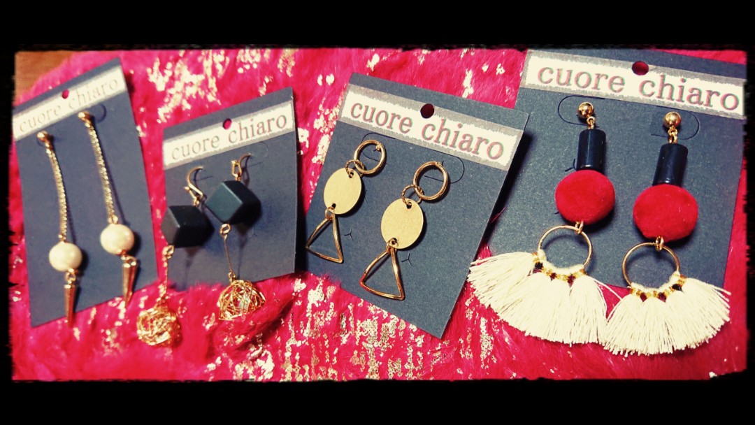 katte_ni_kikaku's tweet photo. 明日の【CVC MARKET】出店は長時間なので、入間の乱で出す商品を作ってようかな!!
入間の乱では「兼村」ではなく「cuore chiaro」での出展なので、いつもより洋風強めっすー!!(写真3,4枚目)
(°∀°)んはー!!!
#所沢
#イラスト
#絵
#irust https://t.co/HPGr30Joek