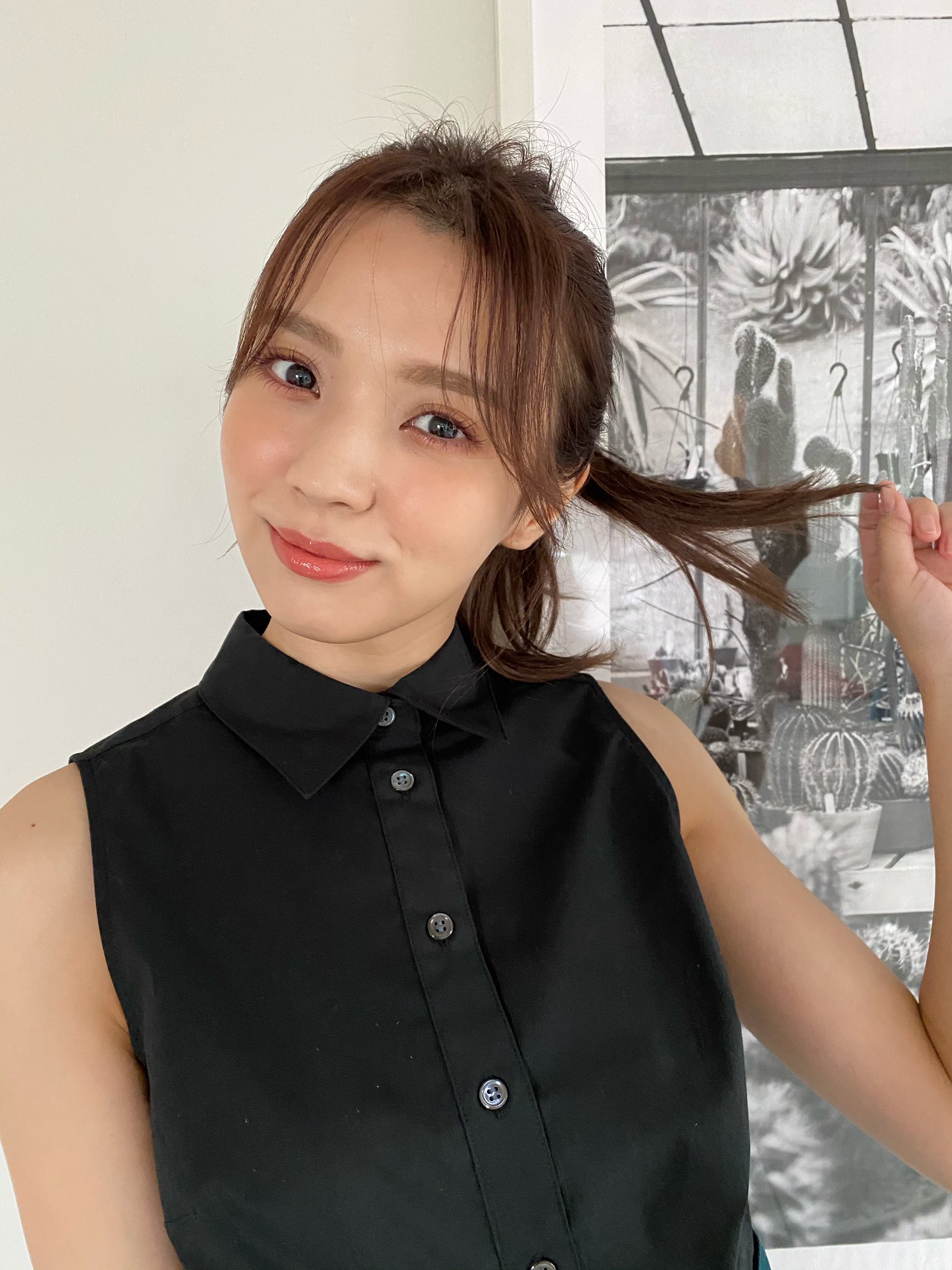 櫻坂46小林由依2nd写真集『意外性』【公式】 on X: 