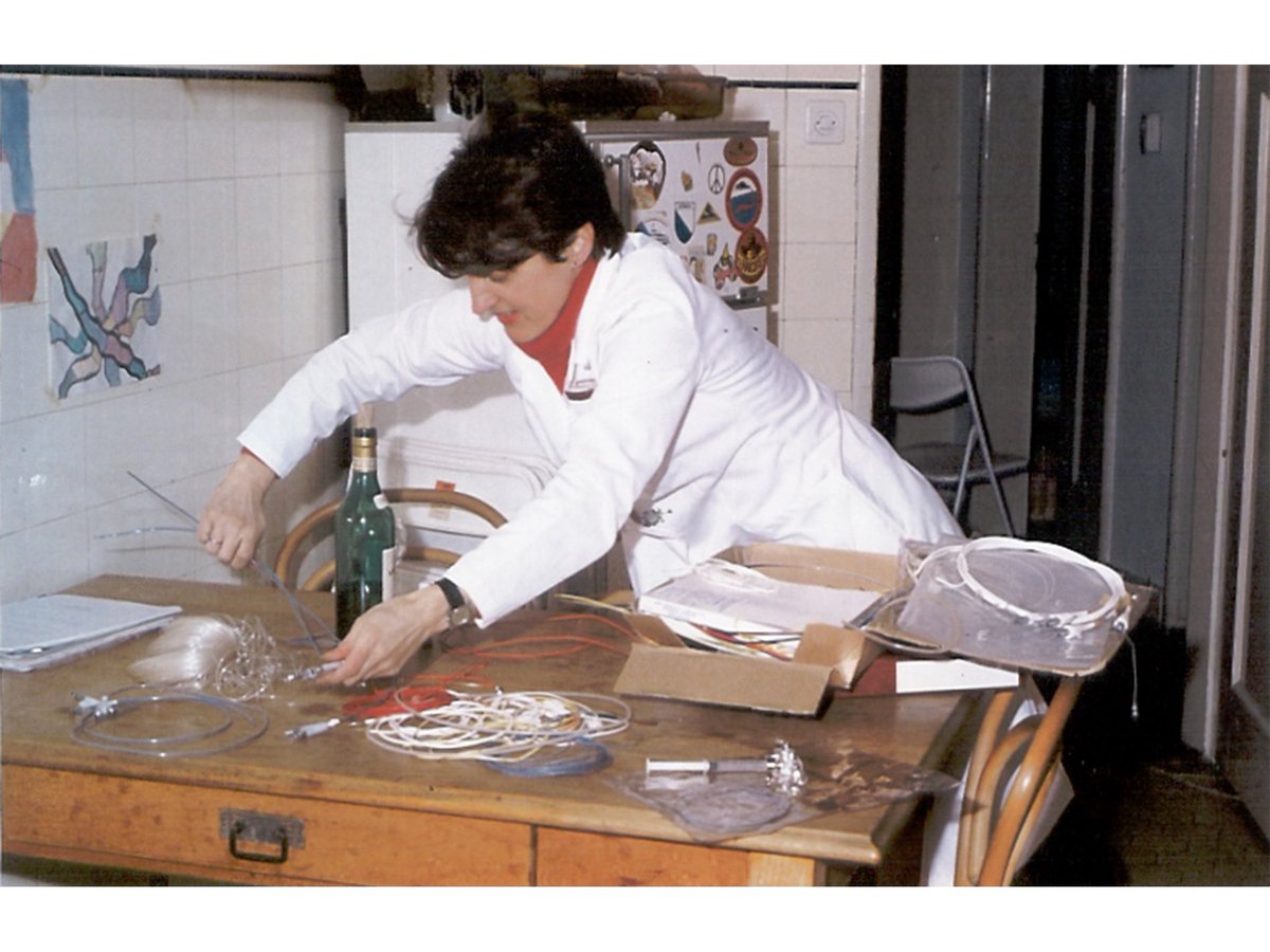 #MedicalHistory
On 16 September 1977, Andreas Grüntzig &amp; team made history by catheterizing the left coronary artery of a 38 y-o patient percutaneously via the right femoral artery.

Read more about the first case here ✍️🏽: pcronline.com/About-PCR/40-y…
 #TCT2022 #CardioTwitter