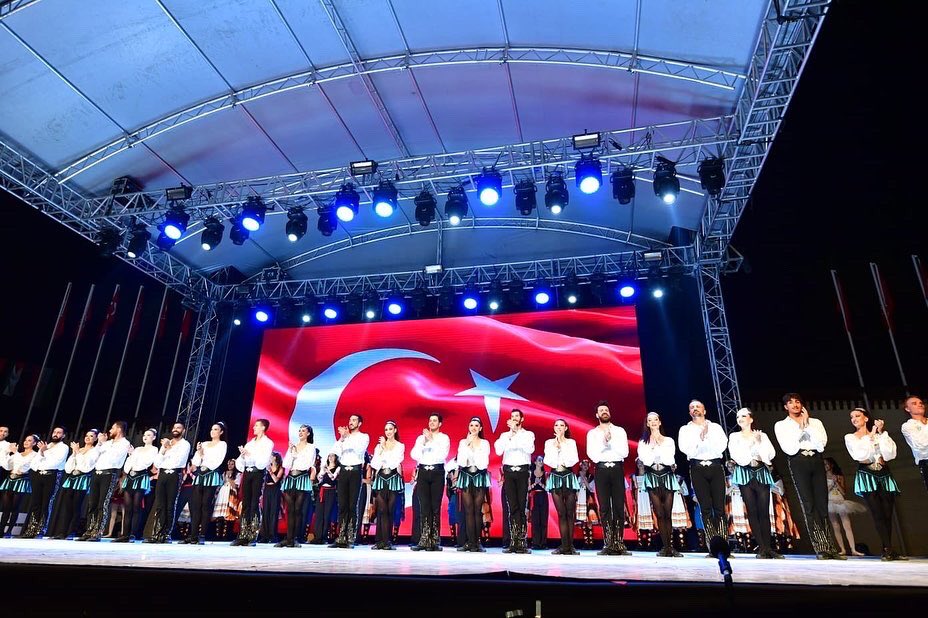 gagev_'s tweet photo. 4. Uluslararası Gaziantep Gastronomi Festivali'nde "Anadolu Ateşi" rüzgarı esti.🔥
@GastroAntepFest @anadoluatesi_
#anadoluatesi #gosteri #dans #festival #Gaziantep #gastroantepfest https://t.co/ARHFNHXutR