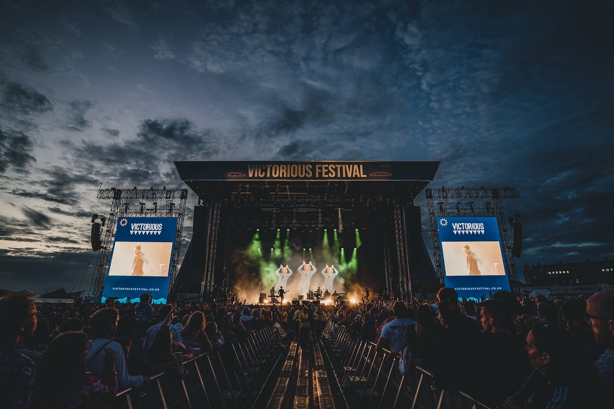 Strong Island Co tweet media