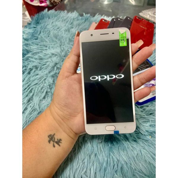 InayRhealyn's tweet photo. I'm selling OPPO A57 / 4gb ram / 64 gb rom for ₱. Get it on Shopee now! https://t.co/VP89nzth1p #ShopeePH https://t.co/VCwpYXch95