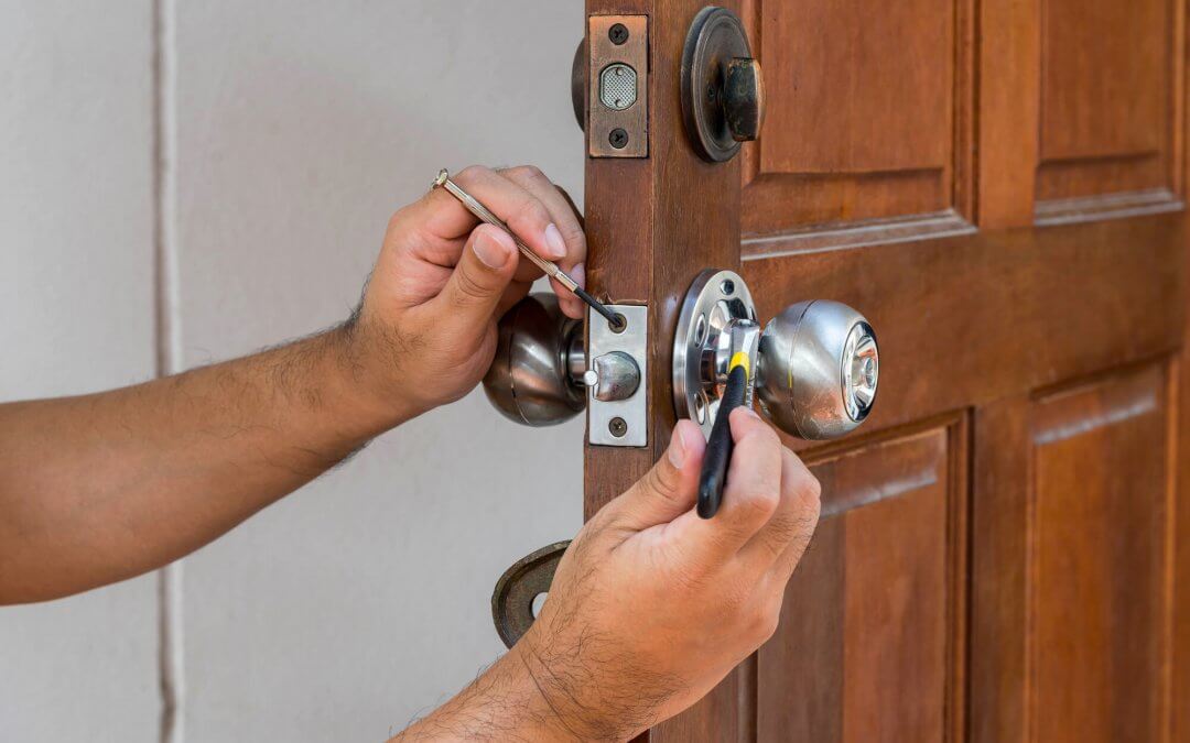 KeySeattle's tweet photo. Here are the best steps to take if you ever find your key stuck in the lock of your home. https://t.co/UUEfsXD1cV (206) 489-4398
.
.
#SeattleLocksmith #Locksmith #LocksmithinSeattle https://t.co/1pg81FVMON