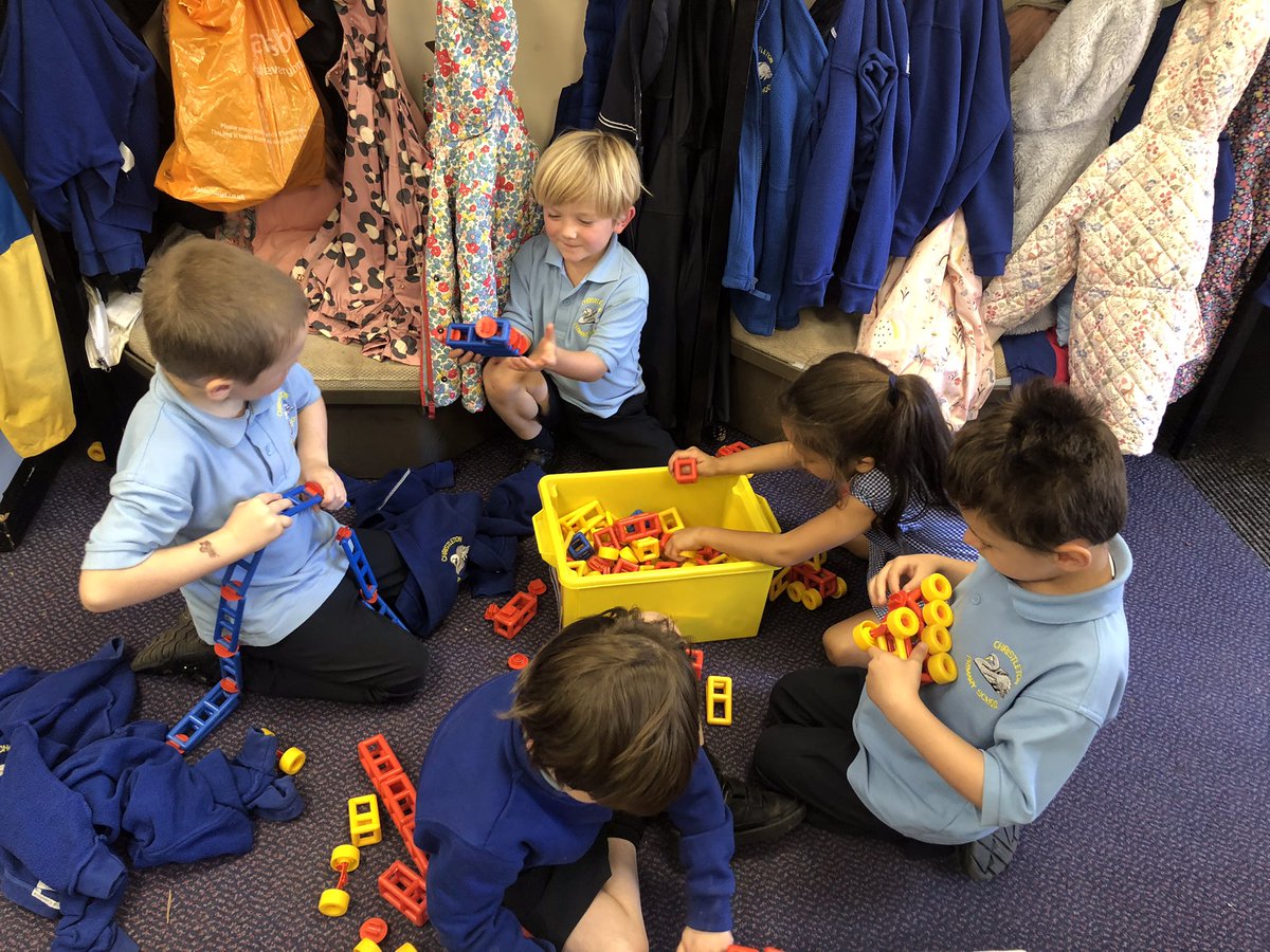 Christletonpri's tweet photo. Year 1 are busy with their own learning this afternoon 😊 #continuousprovision #yearonecontinuousprovision @ABCDoes https://t.co/zD4kBAGpBe