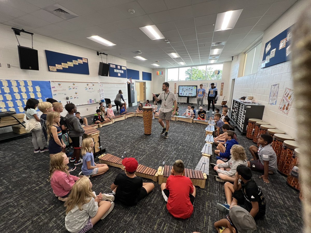 Hovatter Elementary tweet media