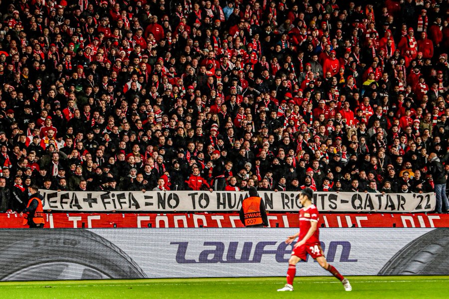 fcunion_es's tweet photo. Los clubes de fútbol popular españoles se han unido para denunciar la hipocresía de la FIFA con la celebración del Mundial en un país que incumple constantemente los derechos humanos

Nos sumamos a la iniciativa #BoycottQatar2022 como ya hiciera también la afición del Union 🙏🏼 https://t.co/SGKFBBxXof