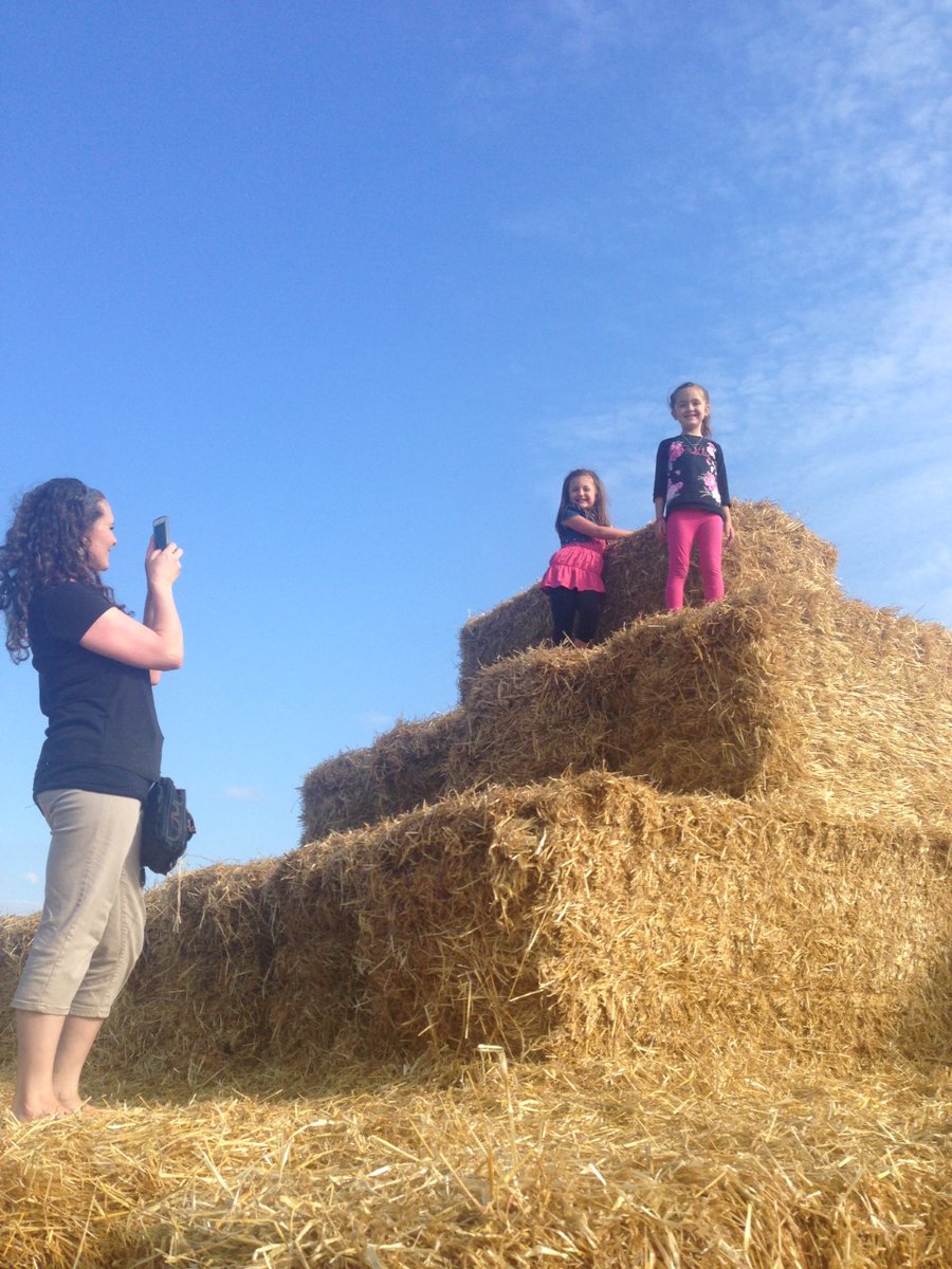 HiltonFtWayne's tweet photo. Today is #FunFriday and we will start it off with Kuehnert's Dairy Fall Festival!  They have the best grilled cheese you could ask for and tons of family fun. #familyfun https://t.co/LZYaMpnTez https://t.co/MxlzJdXwkE