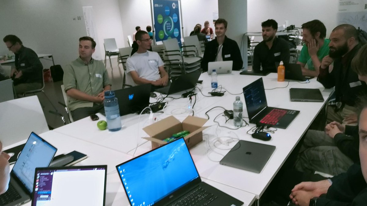 Ready to hack! Nos ingénieurs sont en direct de Brugg pour les #EnergyDataHackDays2022. L’occasion de se plonger dans les solutions data qui vont révolutionner le monde de l’énergie!