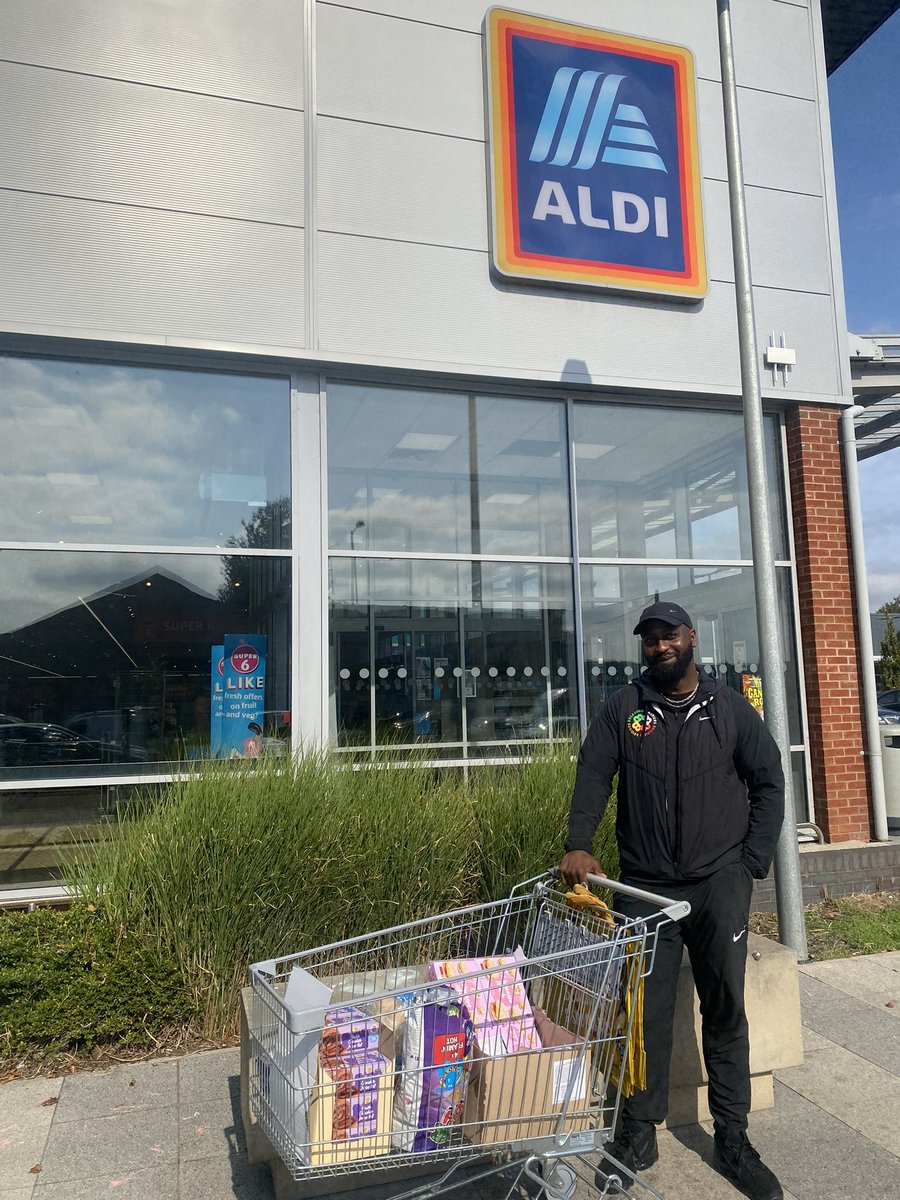 BBBB_Nottm's tweet photo. Nearly six million adults and 1.7 million children were struggling to get enough food between September 2020 and February 2021, according to a report from the Environment, Food and Rural Affairs committee.
We have now partnered with @AldiUK and @PretFoundation to help tackle this https://t.co/JVavveN9le