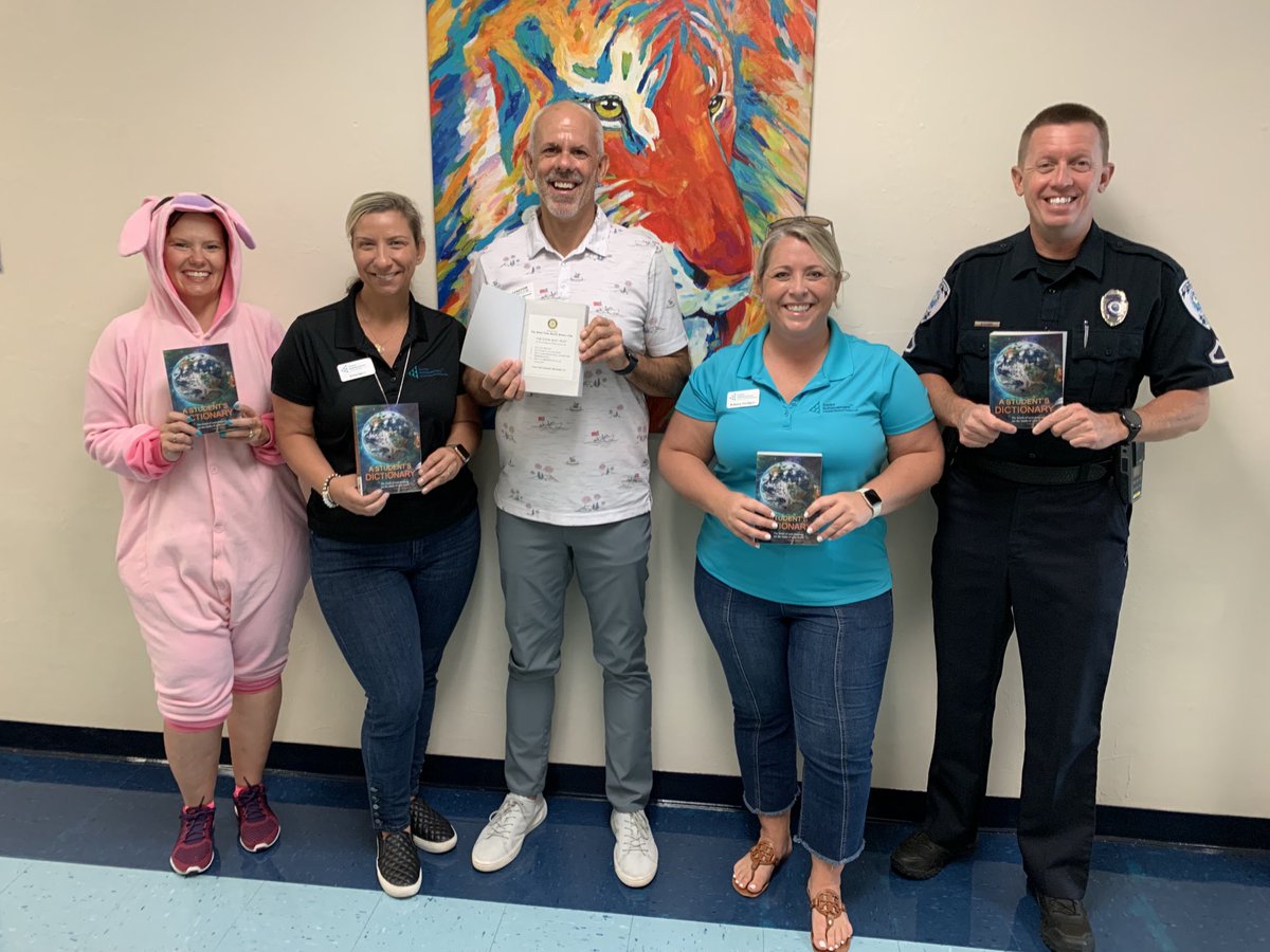 South Olive ES tweet media