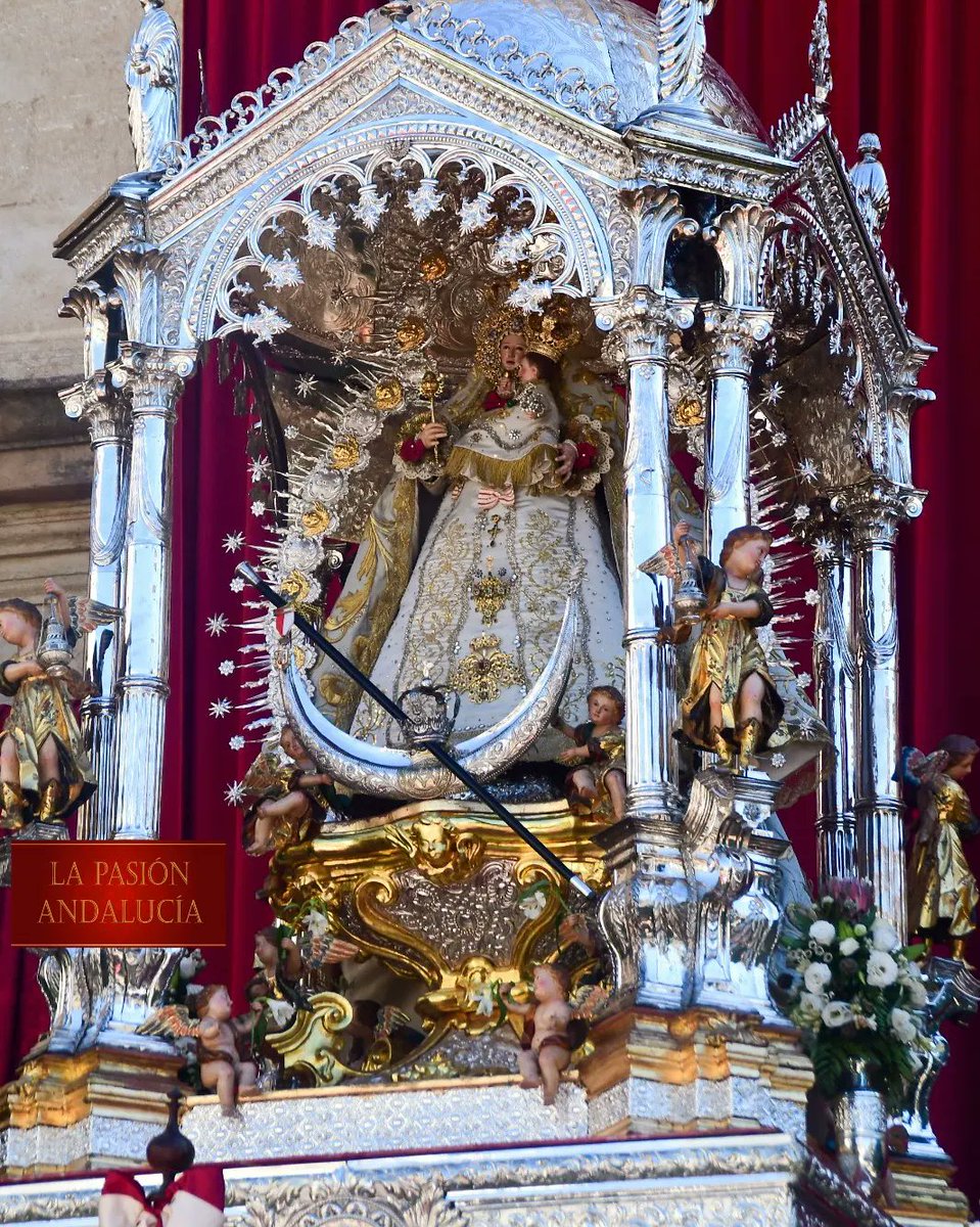 Lapasionandalu's tweet photo. GALERIA: Procesión Magna Mariana.
Nuestra Señora de los Remedios Patrona de Antequera
#magnaantequera #magnaantequera22 #magnaATQ #Antequera #lapasionandalucia #TDSCofrade
@PatronaAntequer https://t.co/EHizdOuNF7