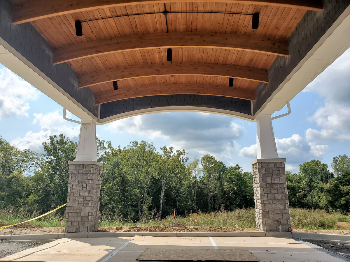OldhamReserveSL's tweet photo. Back porch sitting!  It's a beautiful day in LaGrange!  #viewsfordays #seniorlivinga #lagrangeky https://t.co/FvmfH5J7hw