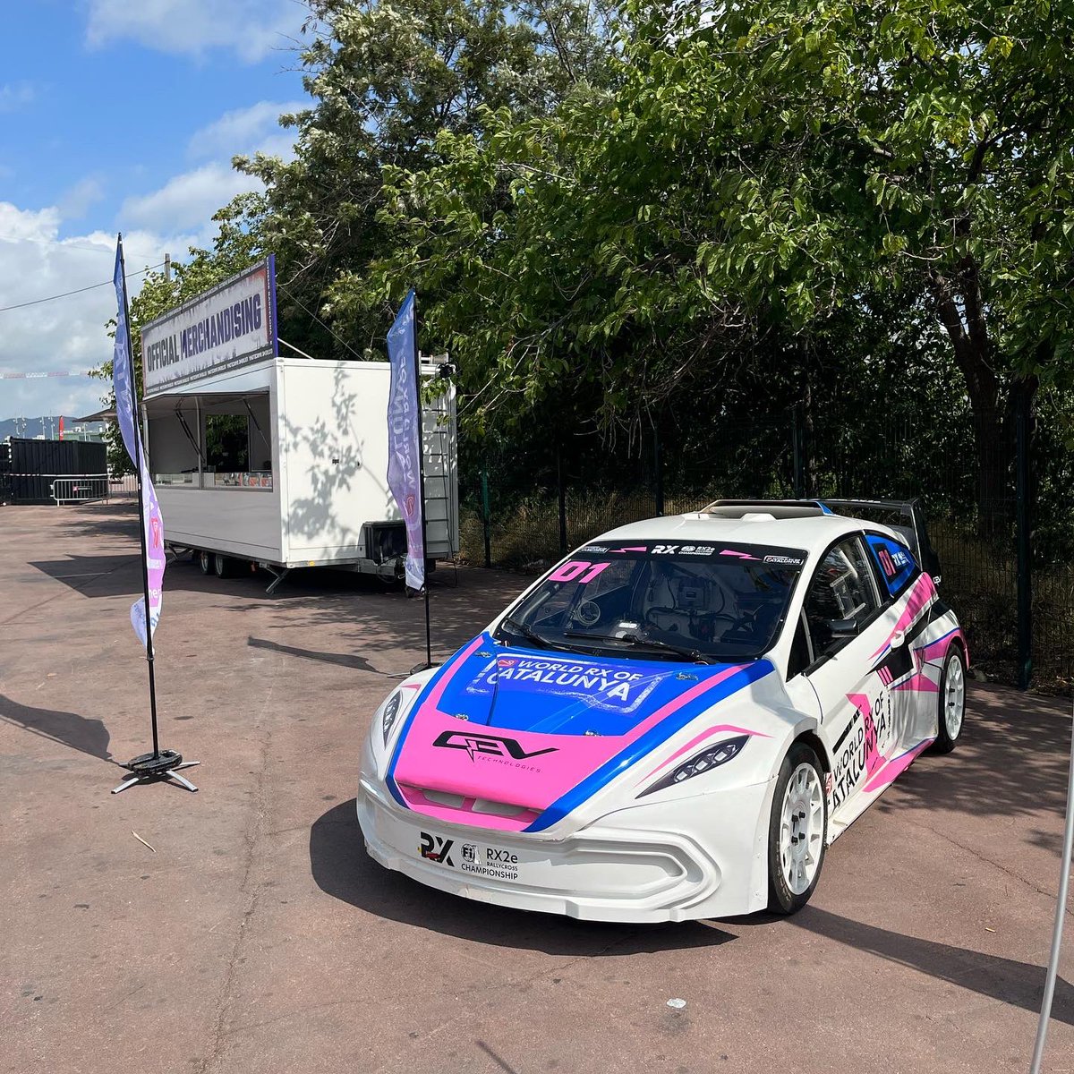 ⚡️¡De hoy al domingo estaremos con nuestro coche <a href="/QEV_Tech/">QEV Technologies</a> en el #ExtremeBarcelona de <a href="/urbanworldserie/">Urban World Series</a> en el Fòrum!

Visítanos y consigue entradas y descuentos para el #catalunyarx del 29-30 de oct. en el <a href="/Circuitcat_es/">Circuit de Barcelona-Catalunya</a>

Entradas a la venta
🔗 bit.ly/tickets-catalu…

#thenewerxa