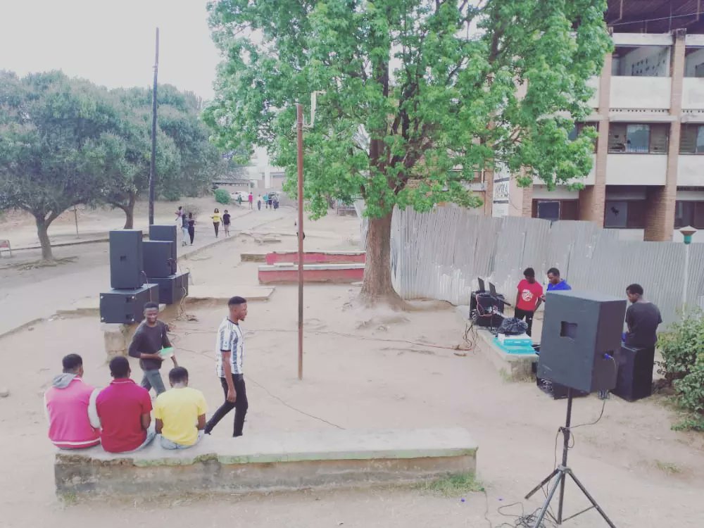 FineSoundsPlug's tweet photo. The Set Up🔥🔥 @PaTijede(MUBAS) for the EST + EH + BILT Symposium
#BookNow #QualitySounds
#qualityoverquantity💯🙌 https://t.co/Hxqnepjzw0